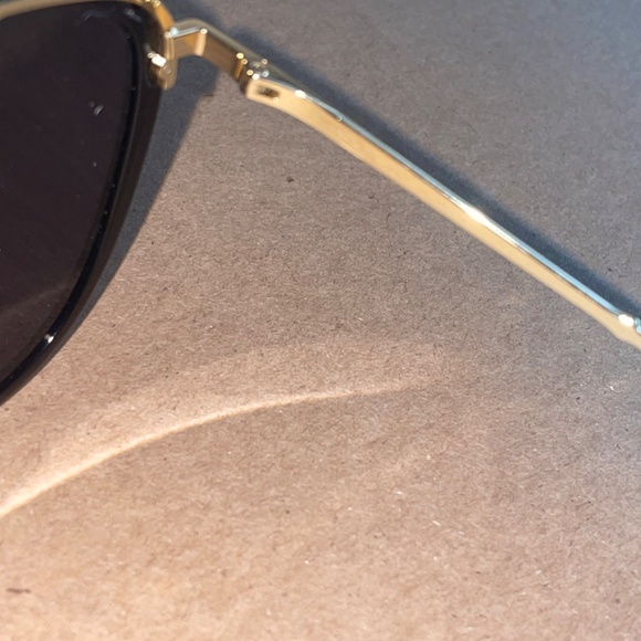 GUCCI Black Gold Frame Aviator Sunglasses Unisex GG0672S-001 58-19-145 - Picture 5 of 11